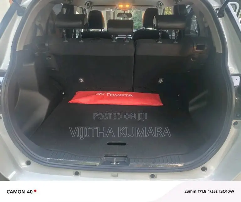 Toyota Raize 2025 SUV (Used)