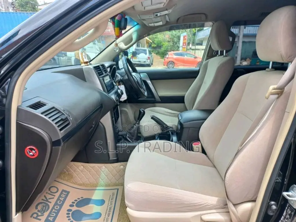 Toyota Prado 2011 SUV (Used)