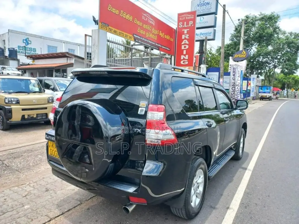 Toyota Prado 2011 SUV (Used)