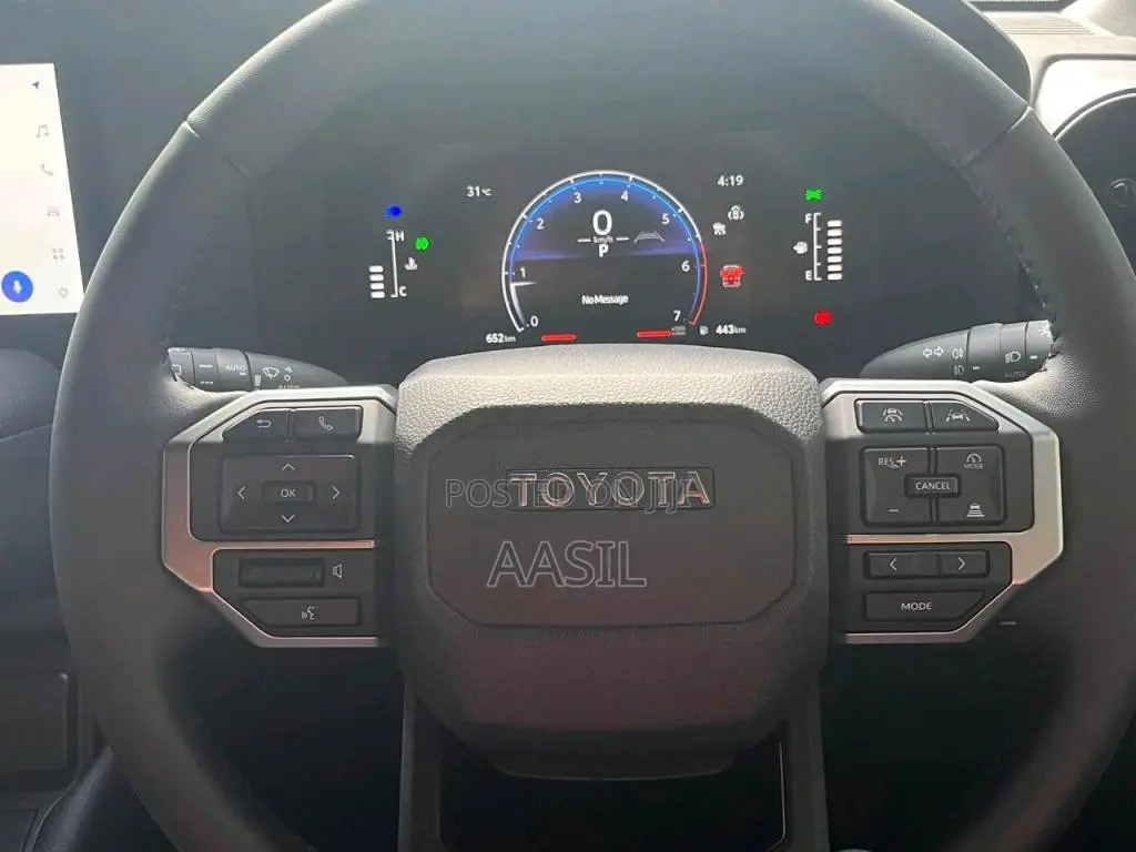 Toyota Land Cruiser 2025 SUV (Used)