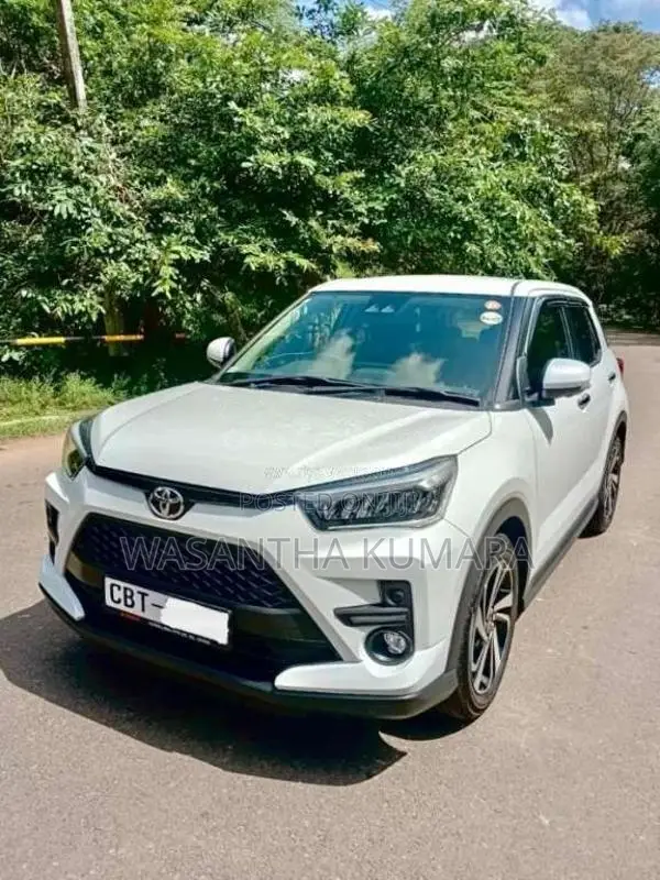 Toyota Raize 2025 SUV (Used)