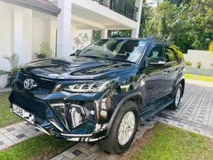 Toyota Fortuner 2013 SUV (Used)