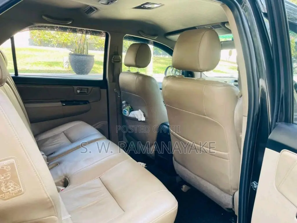 Toyota Fortuner 2013 SUV (Used)