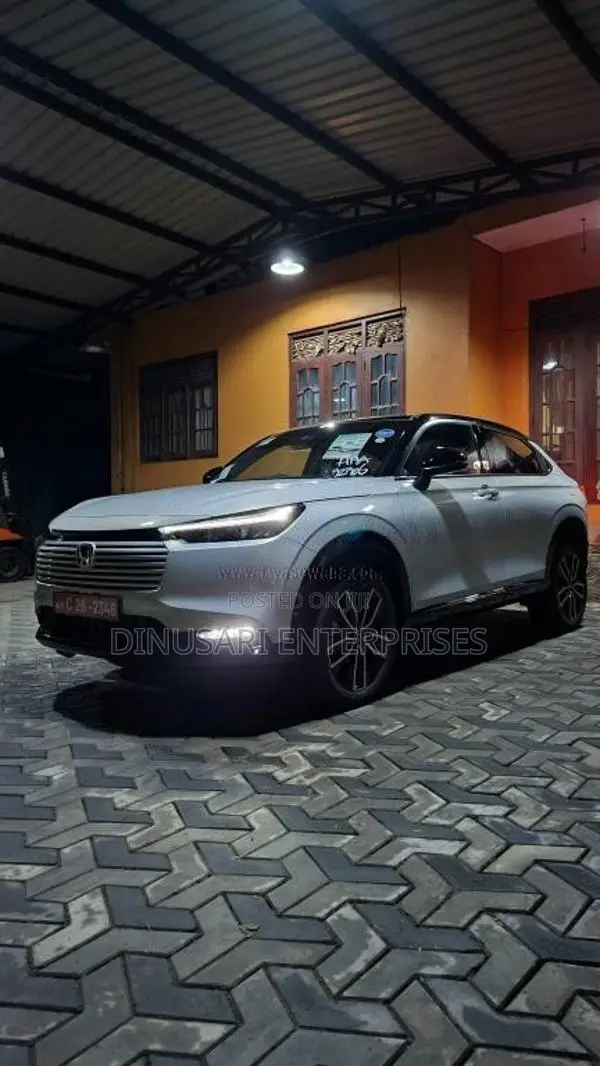 Honda Vezel HEV Z- Play Moonroof 2026 SUV Brand New