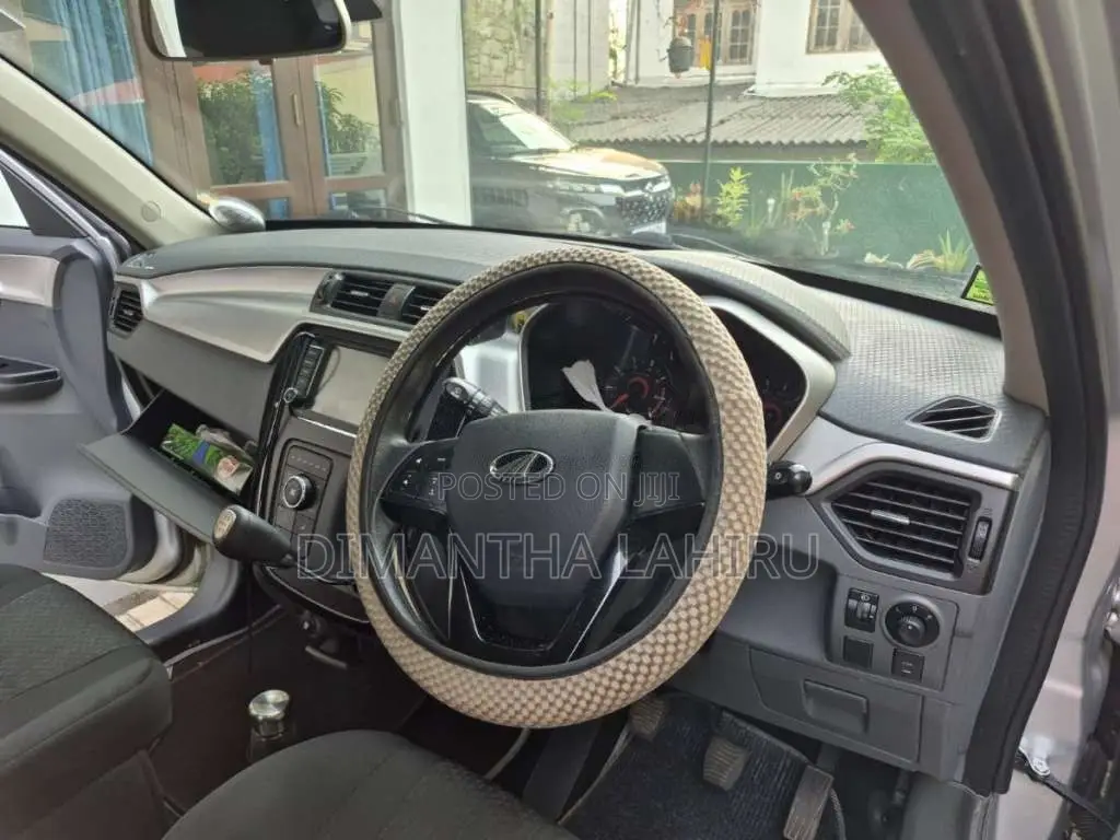 Mahindra KUV 100 2020 SUV (Used)