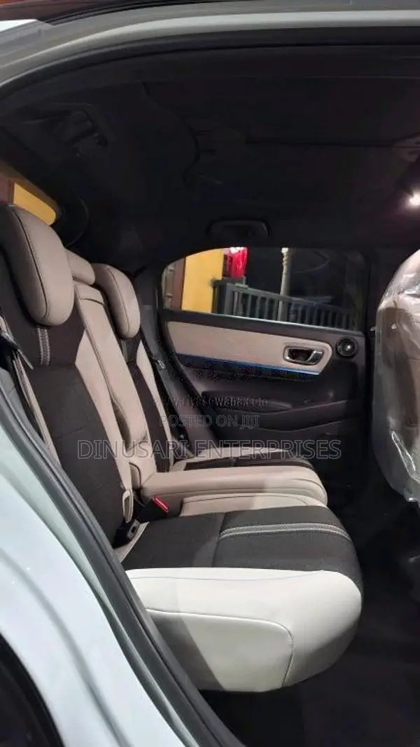 Honda Vezel HEV Z- Play Moonroof 2026 SUV Brand New