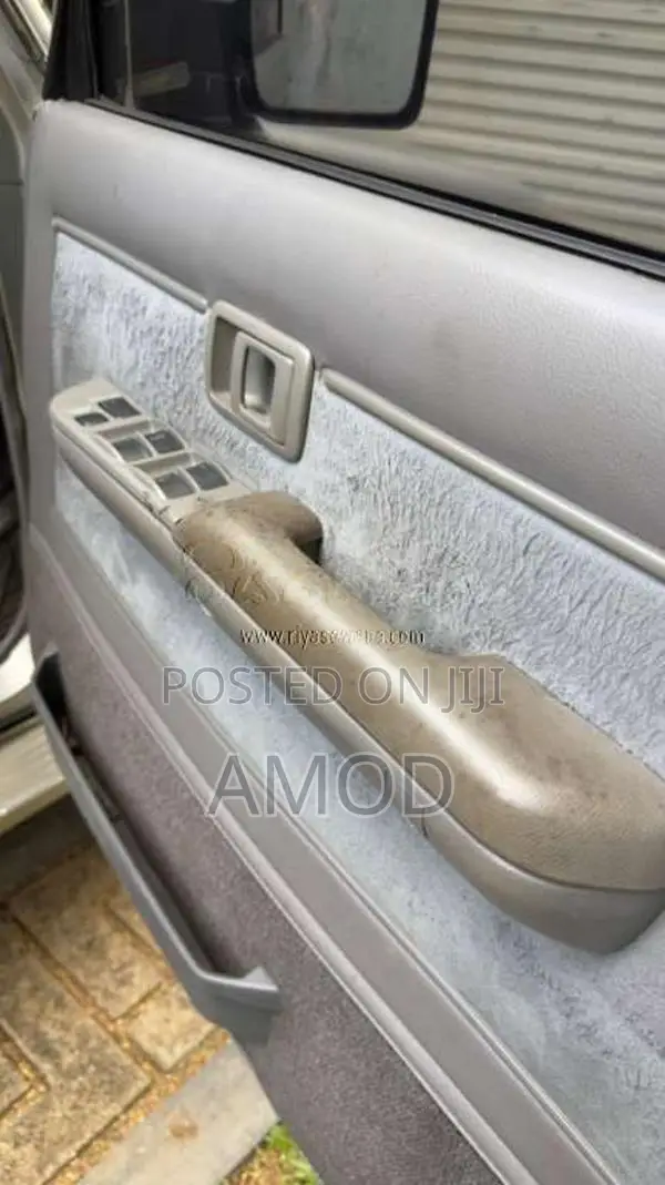 Toyota Box Prado 1990 SUV (Used)