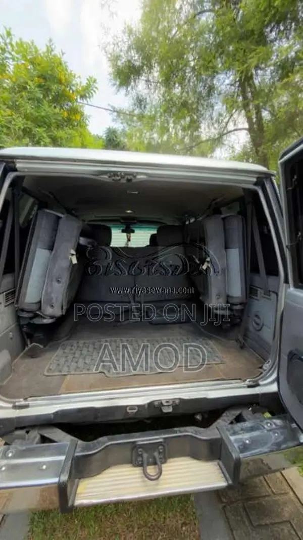 Toyota Box Prado 1990 SUV (Used)