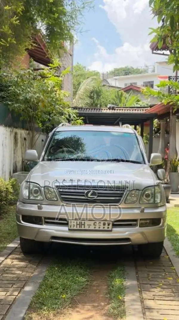 Toyota Land Cruiser 100 2003 SUV (Used)