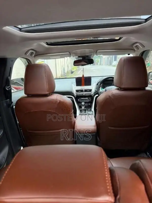 Mitsubishi Eclipse 2018 SUV (Used)