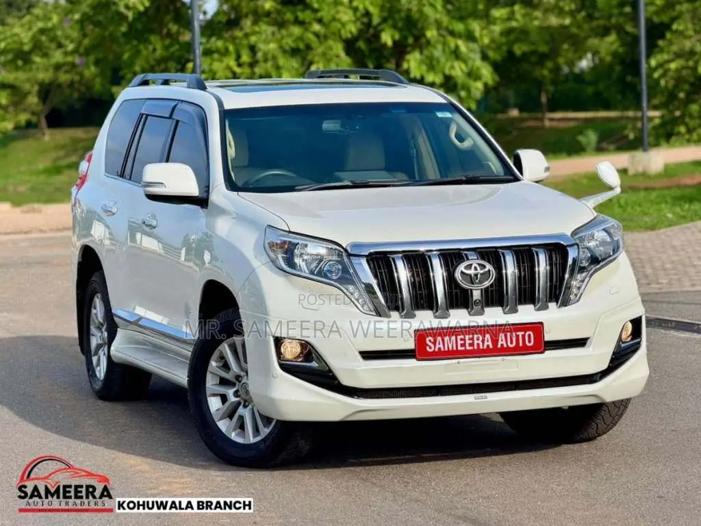 Toyota Land Cruiser 2014 SUV (Used)