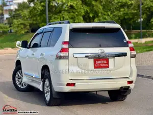 Toyota Land Cruiser 2014 SUV (Used)