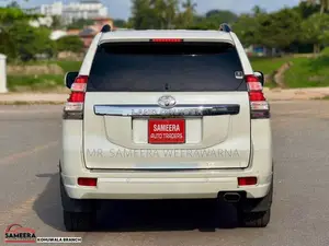 Toyota Land Cruiser 2014 SUV (Used)