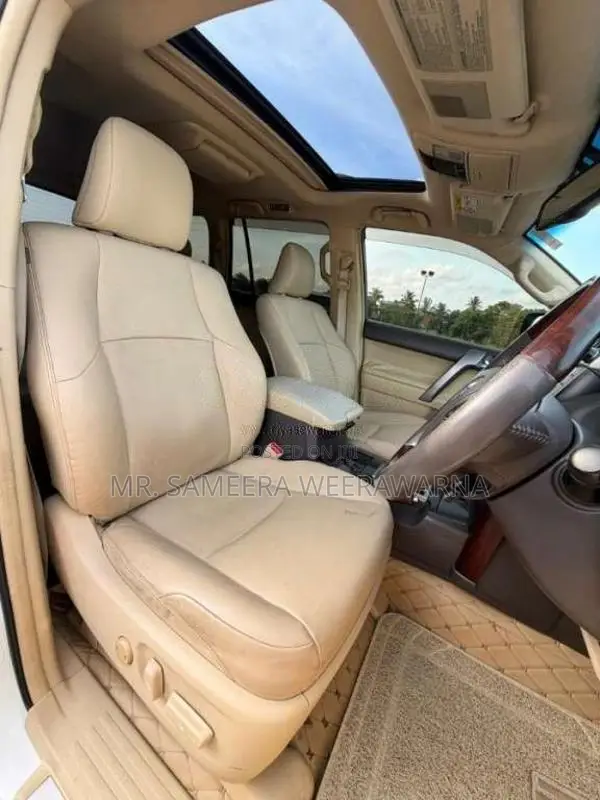 Toyota Land Cruiser 2014 SUV (Used)