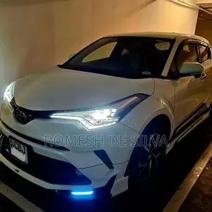 Toyota CHR 2018 SUV (Used)