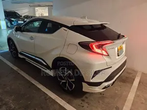Toyota CHR 2018 SUV (Used)