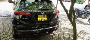 Honda Vezel RS 2017 SUV (Used)