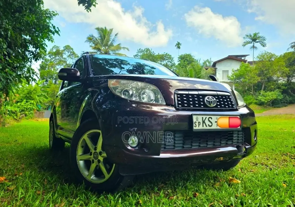 Toyota Rush 2011 SUV (Used)