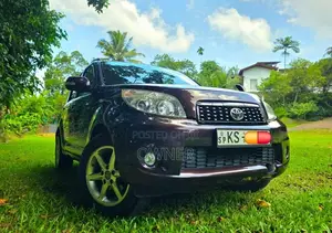 Toyota Rush 2011 SUV (Used)