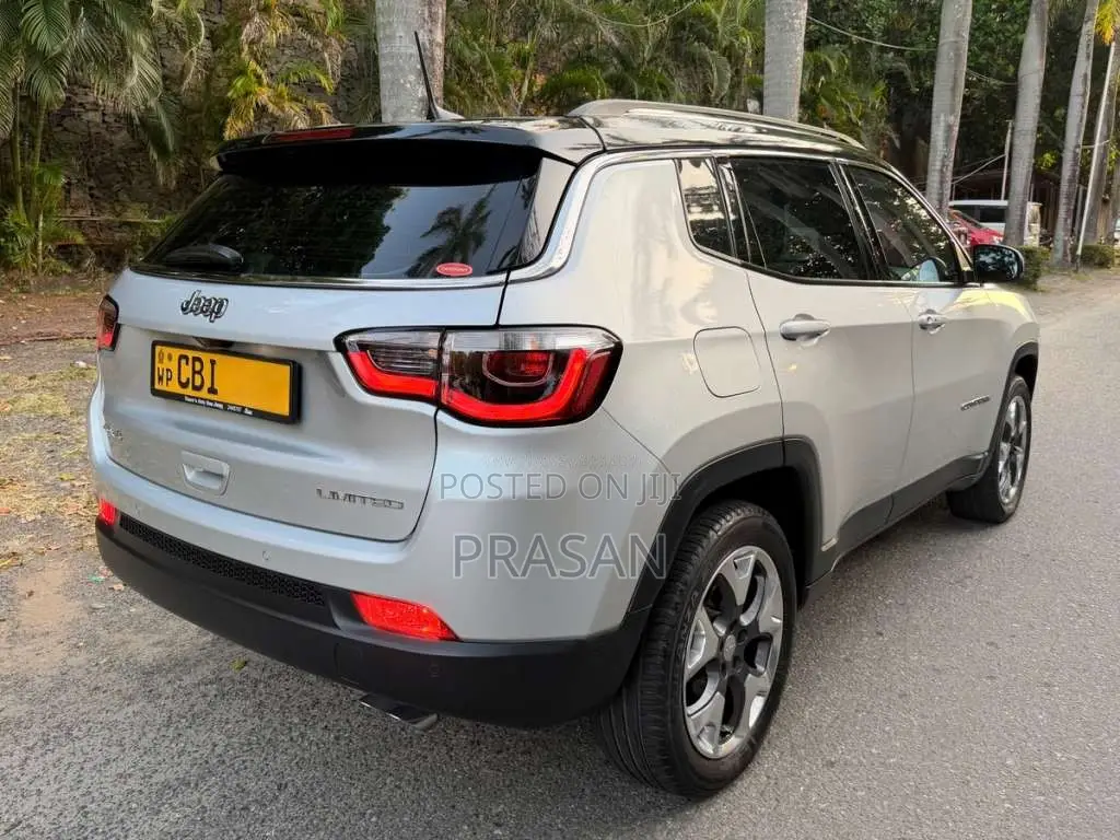 Jeep Compass-LIMITED-HIGHEST-SPEC 2019 SUV (Used)