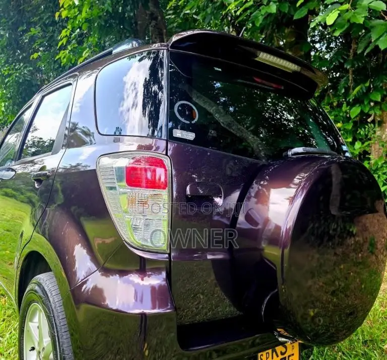 Toyota Rush 2011 SUV (Used)