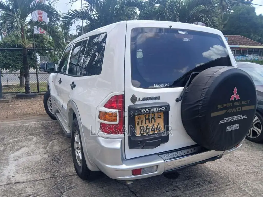 Mitsubishi Montero 2001 SUV (Used)