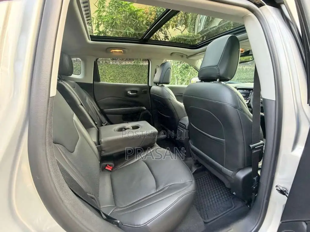 Jeep Compass-LIMITED-HIGHEST-SPEC 2019 SUV (Used)