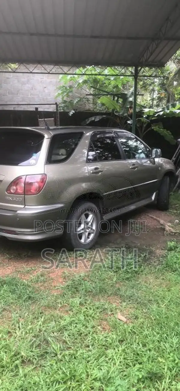 Toyota Harrier 2002 SUV (Used)
