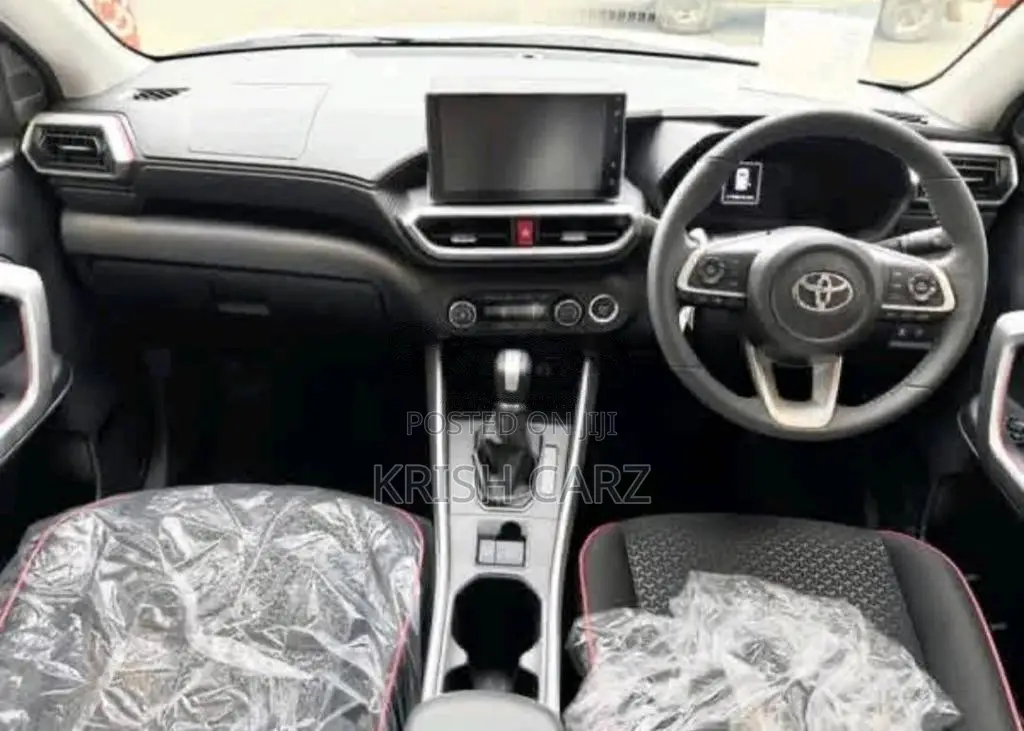 Toyota Raize Z Grade Hybrid 2025 SUV Unregistered (Recondition)