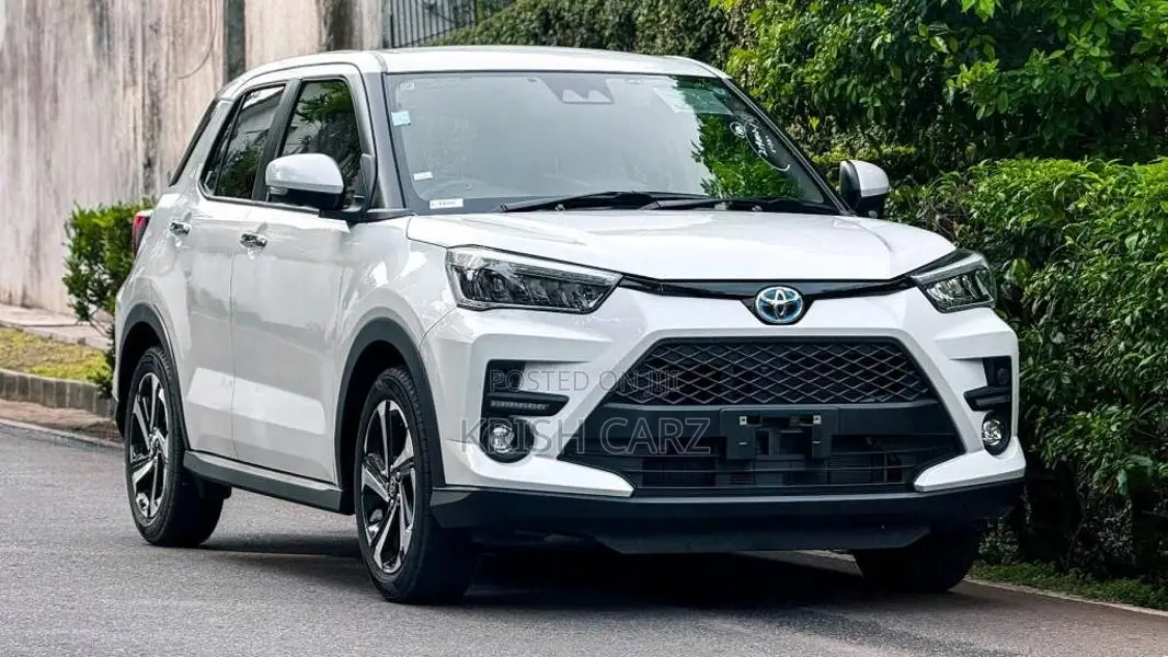 Toyota Raize Z Grade Hybrid 2025 SUV Unregistered (Recondition)