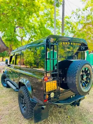 Land-Rover Defender 1957 SUV (Used)