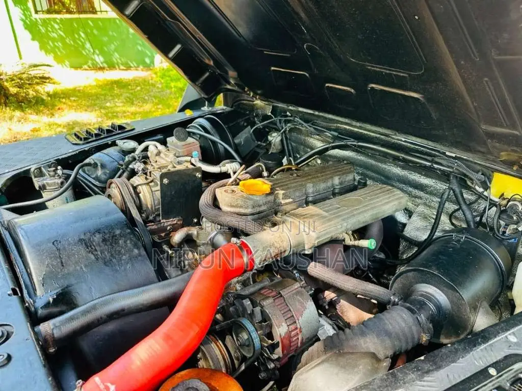 Land-Rover Defender 1957 SUV (Used)