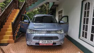 Mitsubishi Outlander 2013 SUV (Used)
