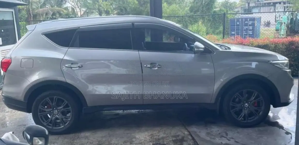 DFSK Glory I-Auto 2022 SUV (Used)