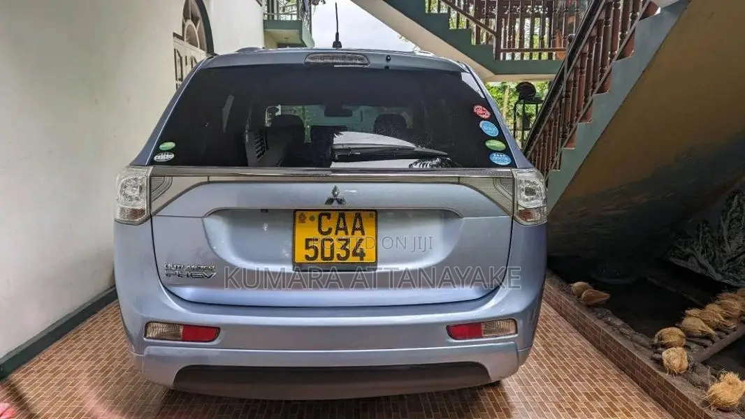 Mitsubishi Outlander 2013 SUV (Used)