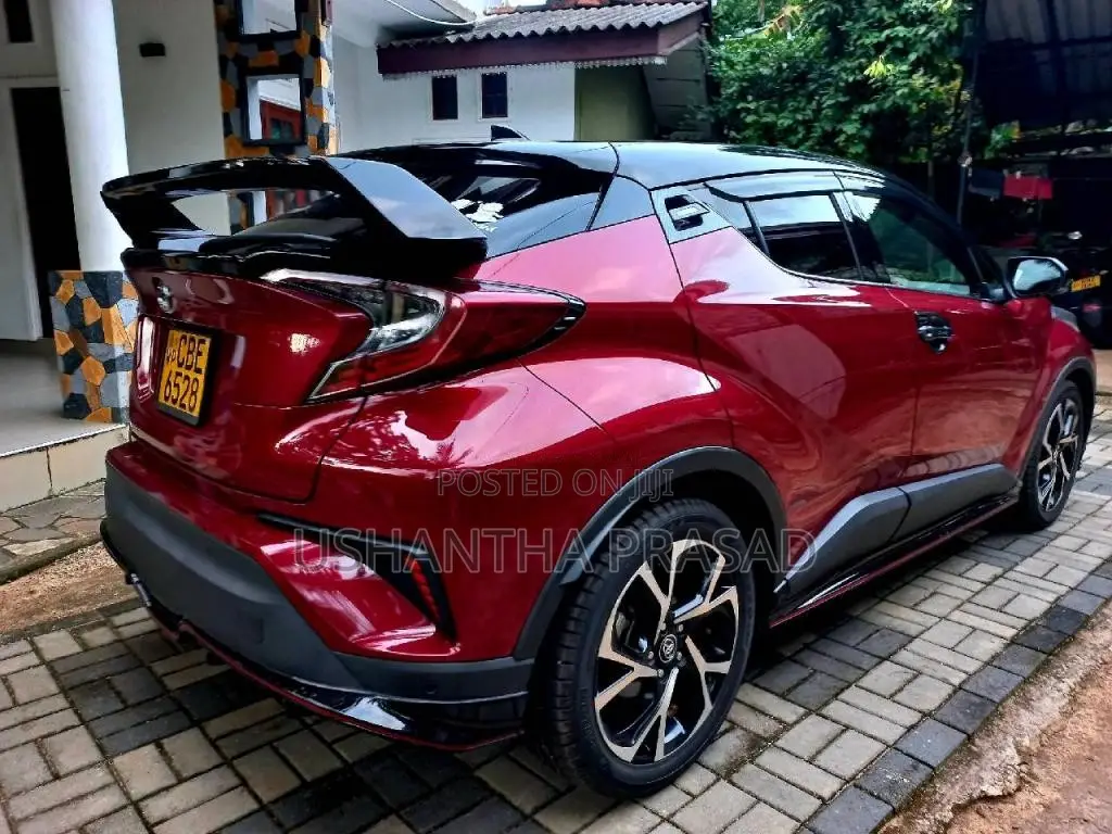Toyota CHR NGX 10 2018 SUV (Used)