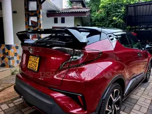 Toyota CHR NGX 10 2018 SUV (Used)