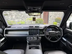 Land-Rover Defender P400e HSE X Dynamic 2025 SUV (Used)