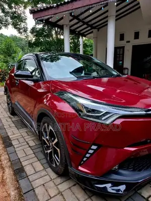 Toyota CHR NGX 10 2018 SUV (Used)