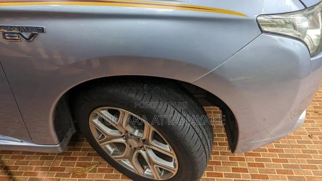 Mitsubishi Outlander 2013 SUV (Used)