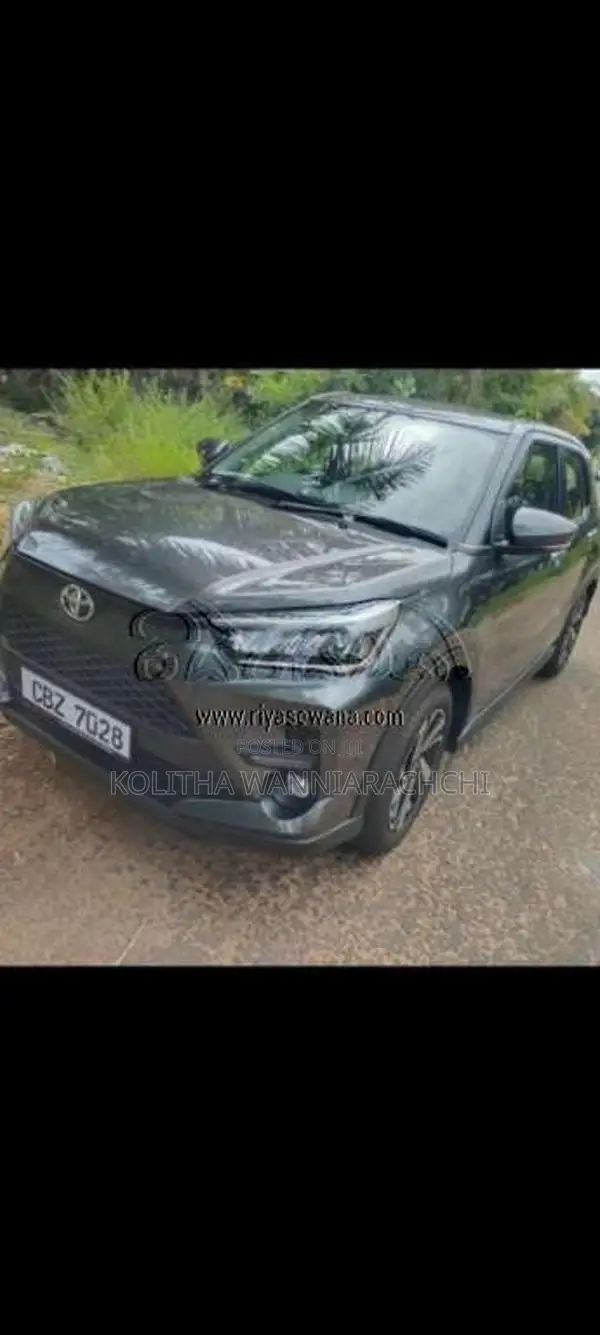 Toyota Raize 2025 SUV (Used)