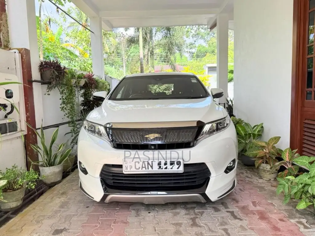 Toyota Harrier 2015 SUV (Used)