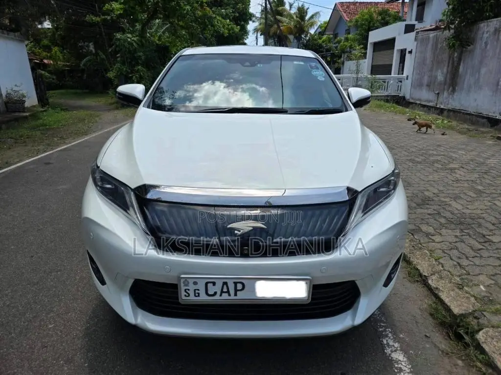 Toyota Harrier 2015 SUV (Used)