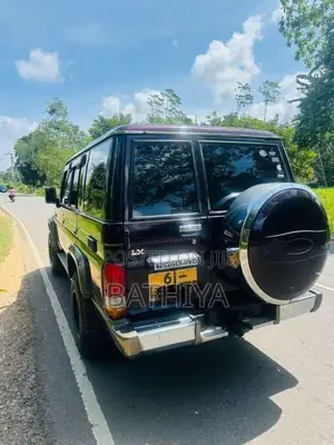 Toyota Land Cruiser Box Prado 1991 SUV (Used)