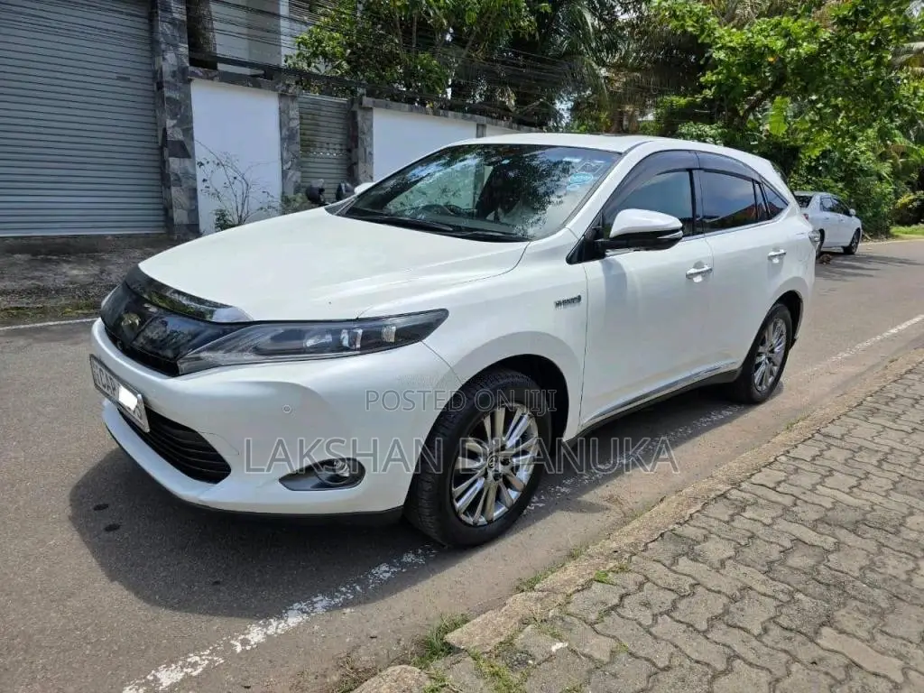 Toyota Harrier 2015 SUV (Used)