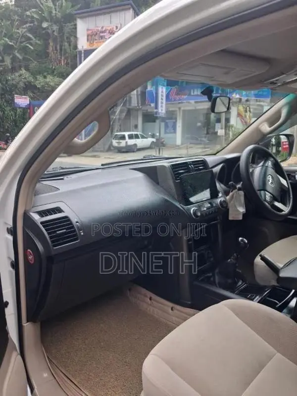Toyota Prado 2013 SUV (Used)