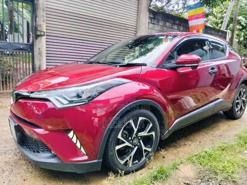 Toyota Chr Nxg 10 2018 SUV (Used)