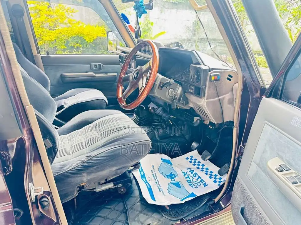 Toyota Land Cruiser Box Prado 1991 SUV (Used)