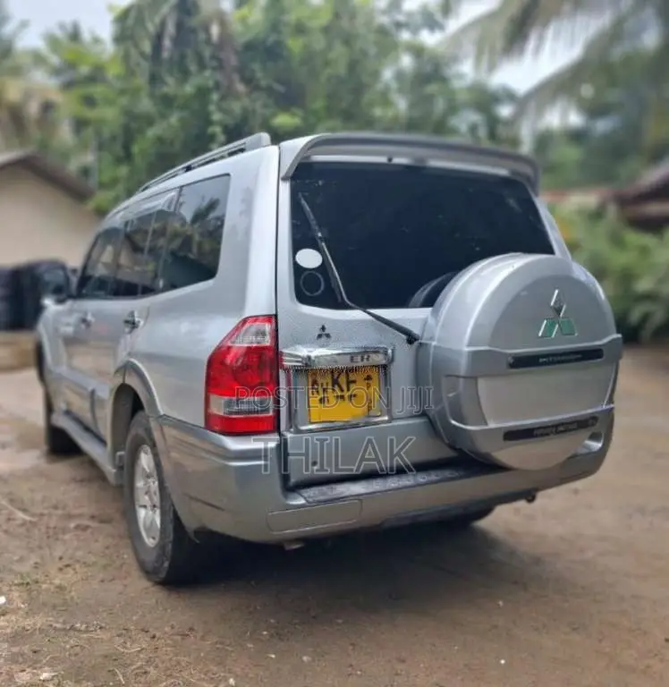 Mitsubishi Montero 2003 SUV (Used)