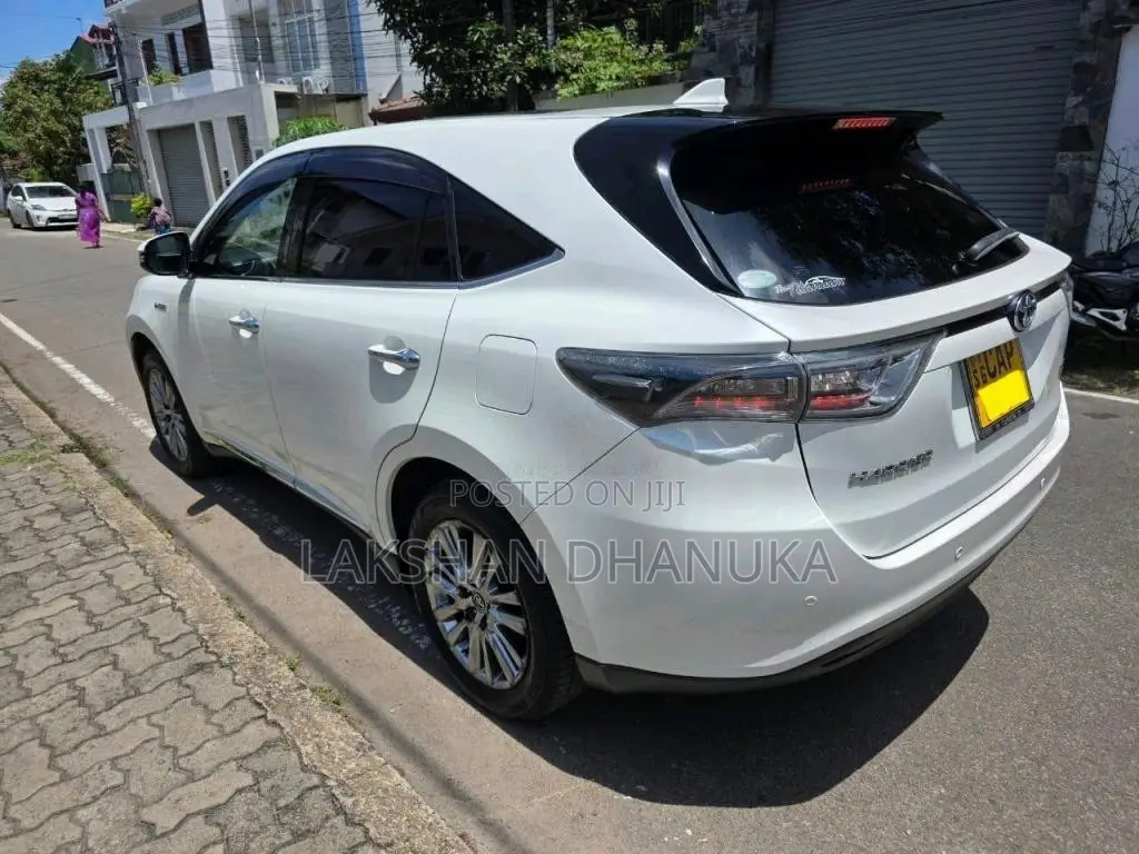 Toyota Harrier 2015 SUV (Used)